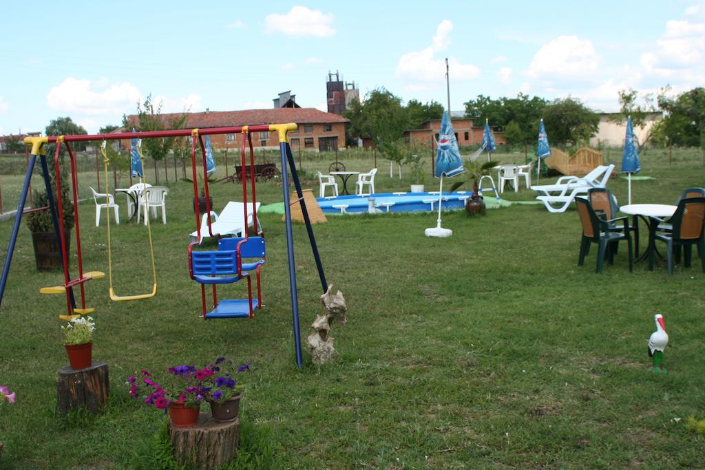 Guest House Edelvais Dwie Mogiły Zewnętrze zdjęcie
