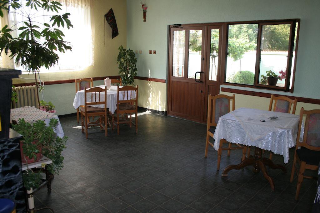 Guest House Edelvais Dwie Mogiły Zewnętrze zdjęcie