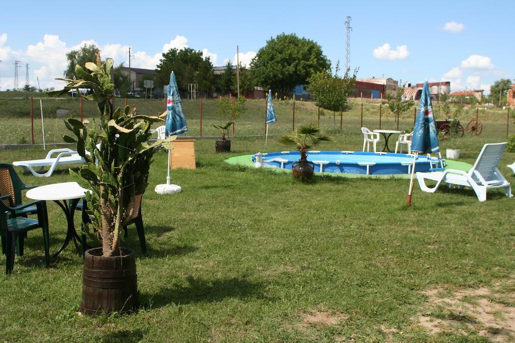 Guest House Edelvais Dwie Mogiły Zewnętrze zdjęcie